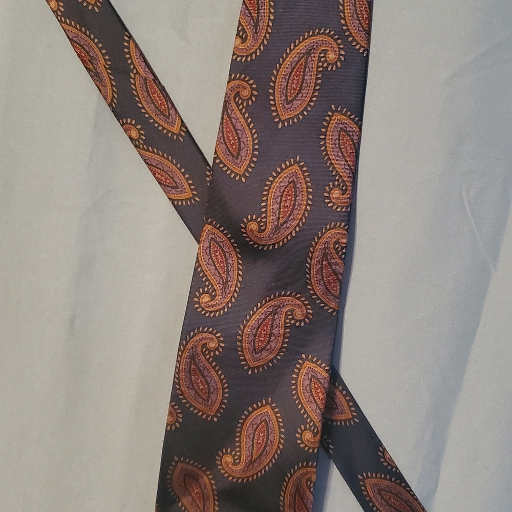 Tie